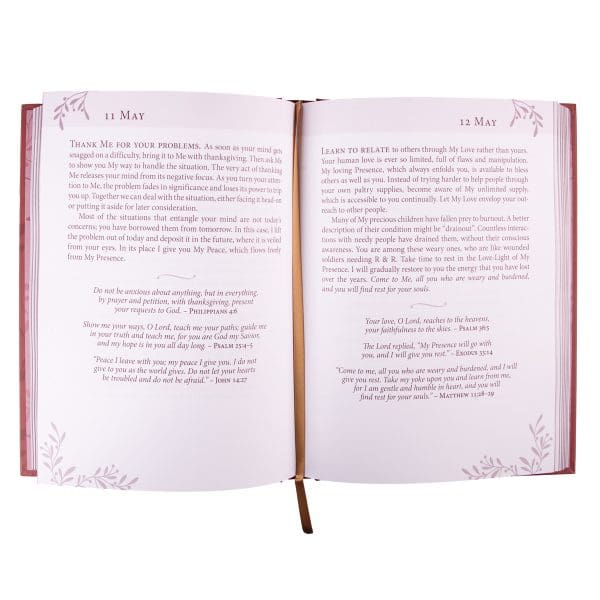 Jesus Calling: Enjoying Peace In His Presence Large Print (Hardcover) - Image 5