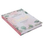 Omhels: 100 Oordenkings om te Weet God Hou Jou Naby (Hardeband) - Image 3