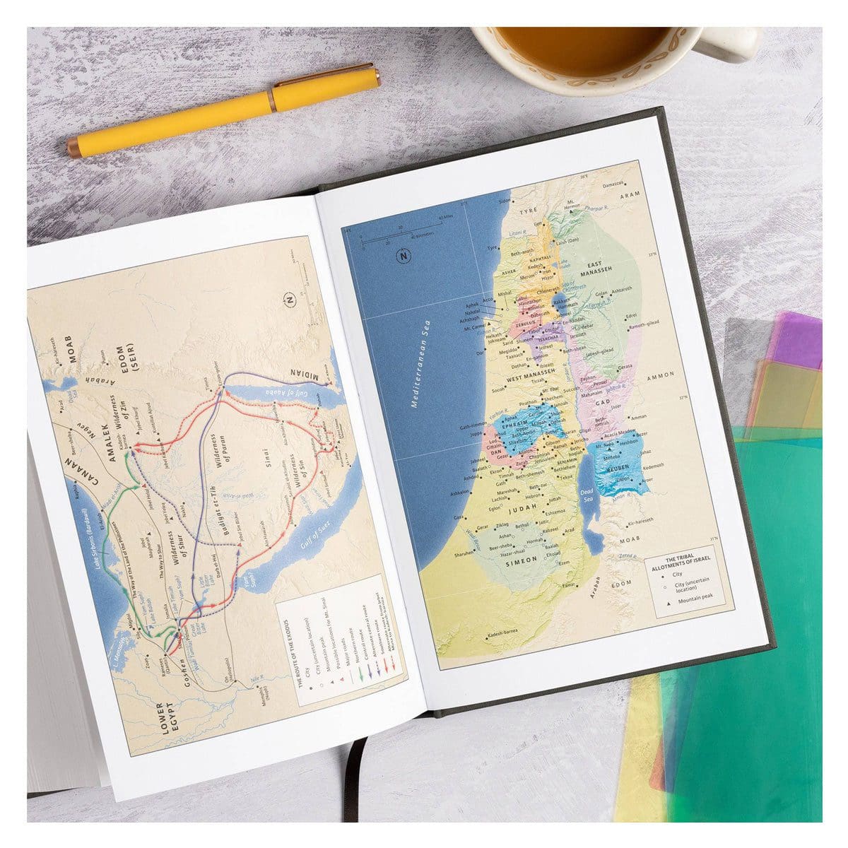 9798384518259_feature2 CSB Charcoal Hardcover Grace Dyslexia Friendly Bible Large Print - Image 6