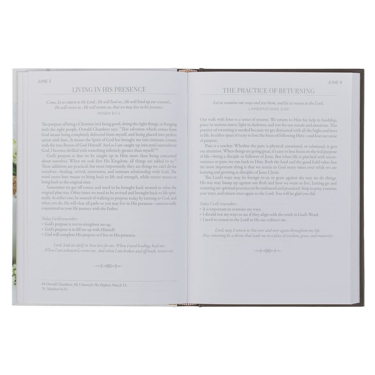 9781639529384_feature5 Ten Minutes with God Devotions for Women: 365 Devotions (Hardcover) - Image 7