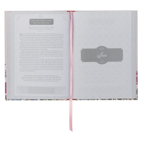 Daily Hope for a Woman's Heart (Hardcover) - Image 5