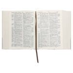 The Geneva Bible: The Bible of the Protestant Reformation 1560 Edition (Hardcover) - Image 9