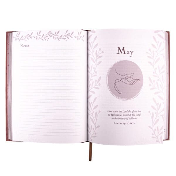 Jesus Calling: Enjoying Peace In His Presence Large Print (Hardcover) - Image 30