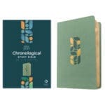NLT Sage Green Mosaic Imitation Leather One Year Chronological Study Bible - Image 3