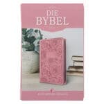 NLV Pienk Blomme Kunsleer Standaard Bybel Met Ritssluiter en Duimgrepe - Image 39