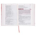 NLV Pienk Blomme Hardeband Stiltetydbybel vir Vroue - Image 23